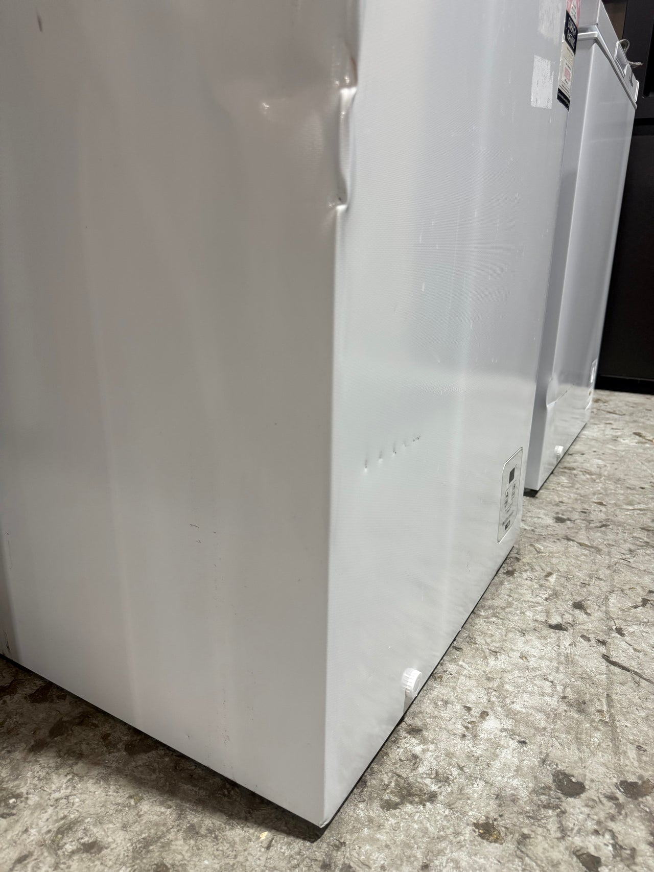 Factory second Hisense 145L Hybrid Chest Freezer HRCF146 - Second Hand Appliances Geebung