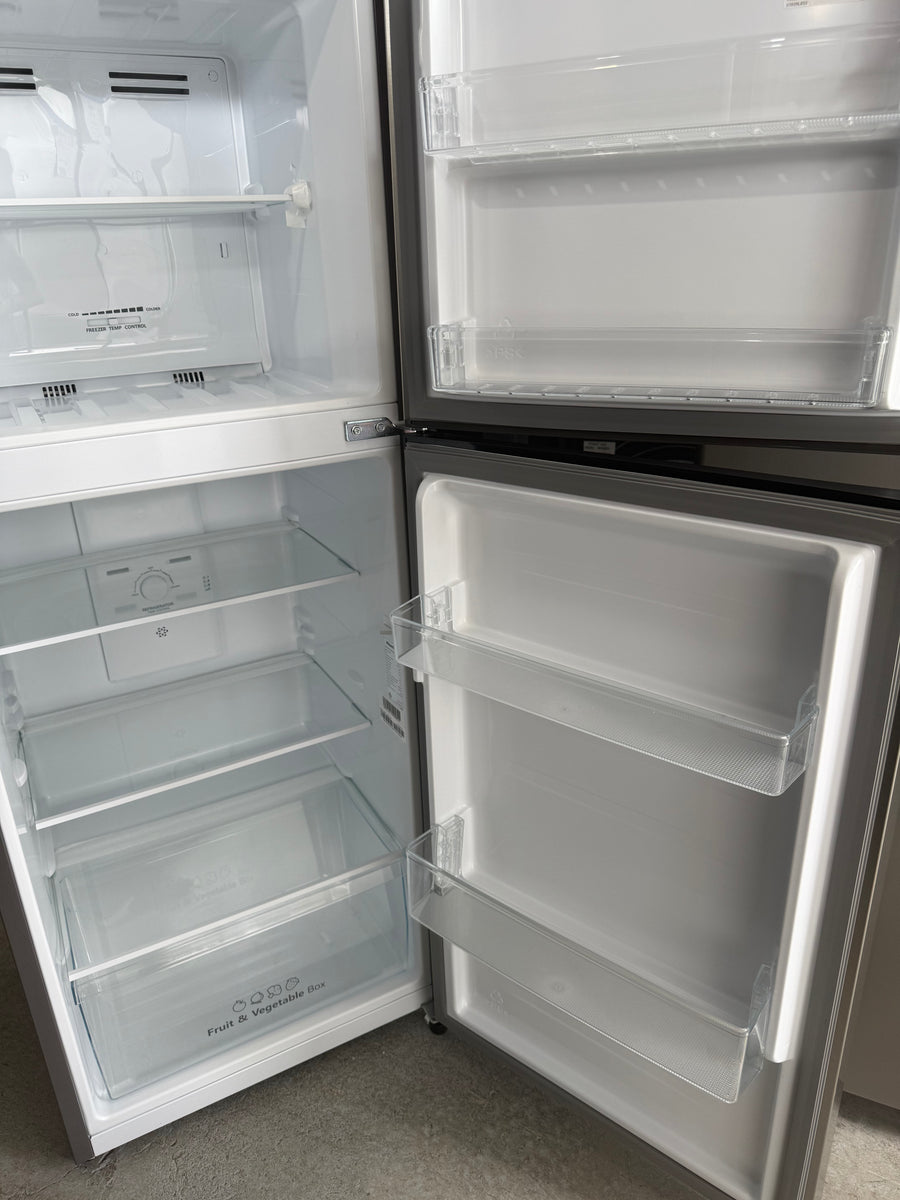 Factory second Hisense 205L Top Mount Refrigerator Model:HRTF205S - Second Hand Appliances Geebung