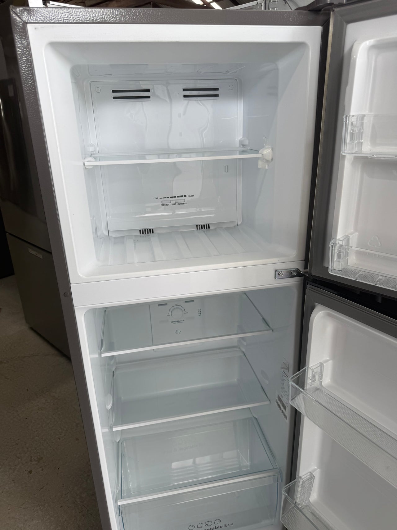 Factory second Hisense 205L Top Mount Refrigerator Model:HRTF205S - Second Hand Appliances Geebung