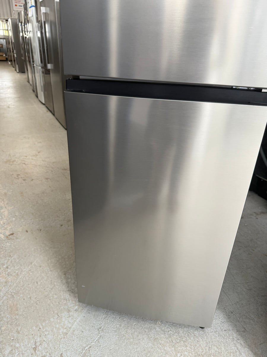 Factory second Hisense 205L Top Mount Refrigerator Model:HRTF205S - Second Hand Appliances Geebung
