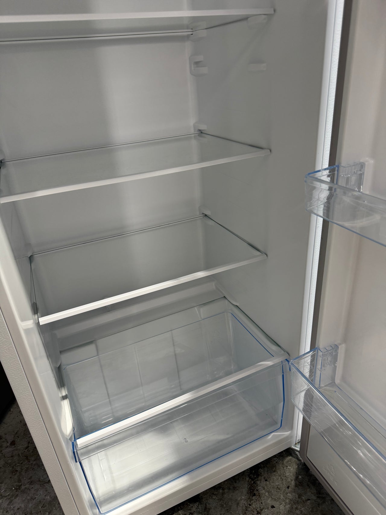 Factory second Hisense 242L All Refrigerator  Model: HRAF242 - Second Hand Appliances Geebung