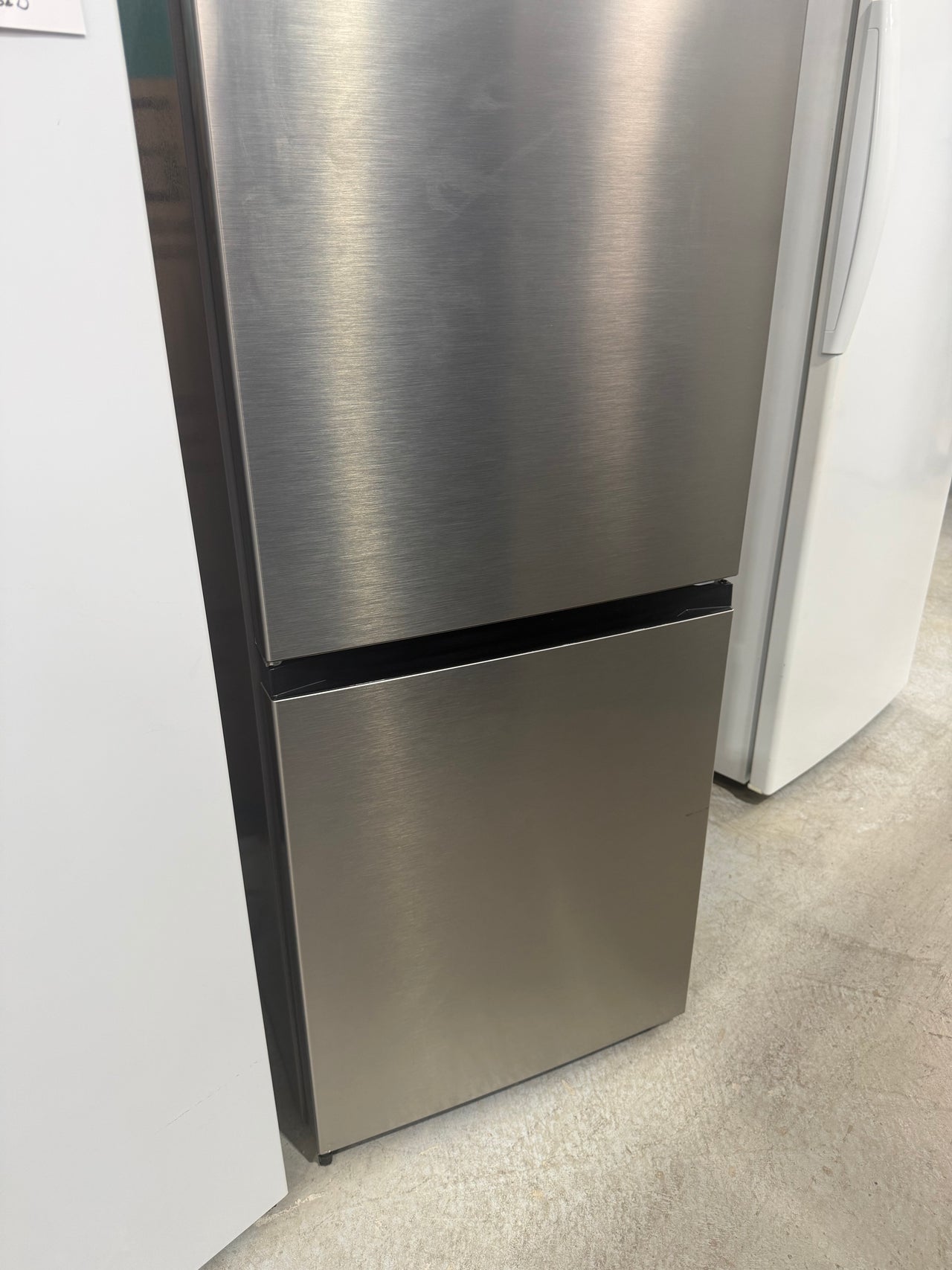 Factory second Hisense 292L Bottom Mount Frost Free Refrigerator — HRBM292S - Second Hand Appliances Geebung