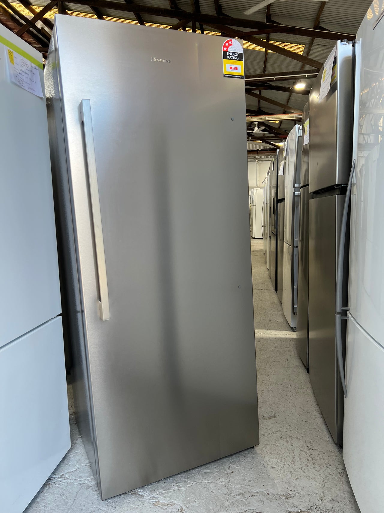 Factory second Hisense 384L Vertical Hybrid Freezer HRVF384S - Second Hand Appliances Geebung