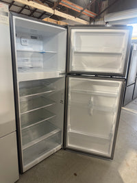 Thumbnail for Factory second Hisense 424L Top Mount Refrigerator – HRTF424S - Second Hand Appliances Geebung