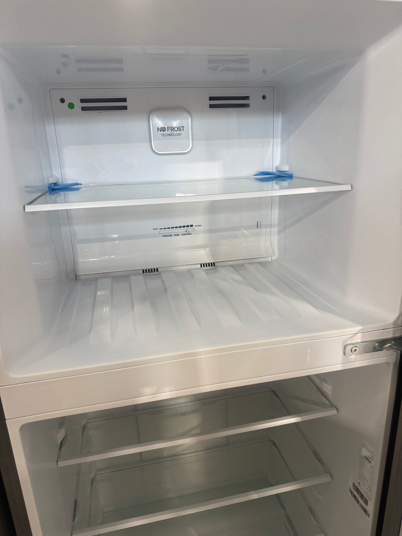 Factory second Hisense 424L Top Mount Refrigerator – HRTF424S - Second Hand Appliances Geebung