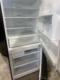 Thumbnail for Buy Factory second Hisense 482L PureFlat Bottom Mount Refrigerator – Black Steel |  | [product_variant] | Second Hand Appliances Geebung Brisbane