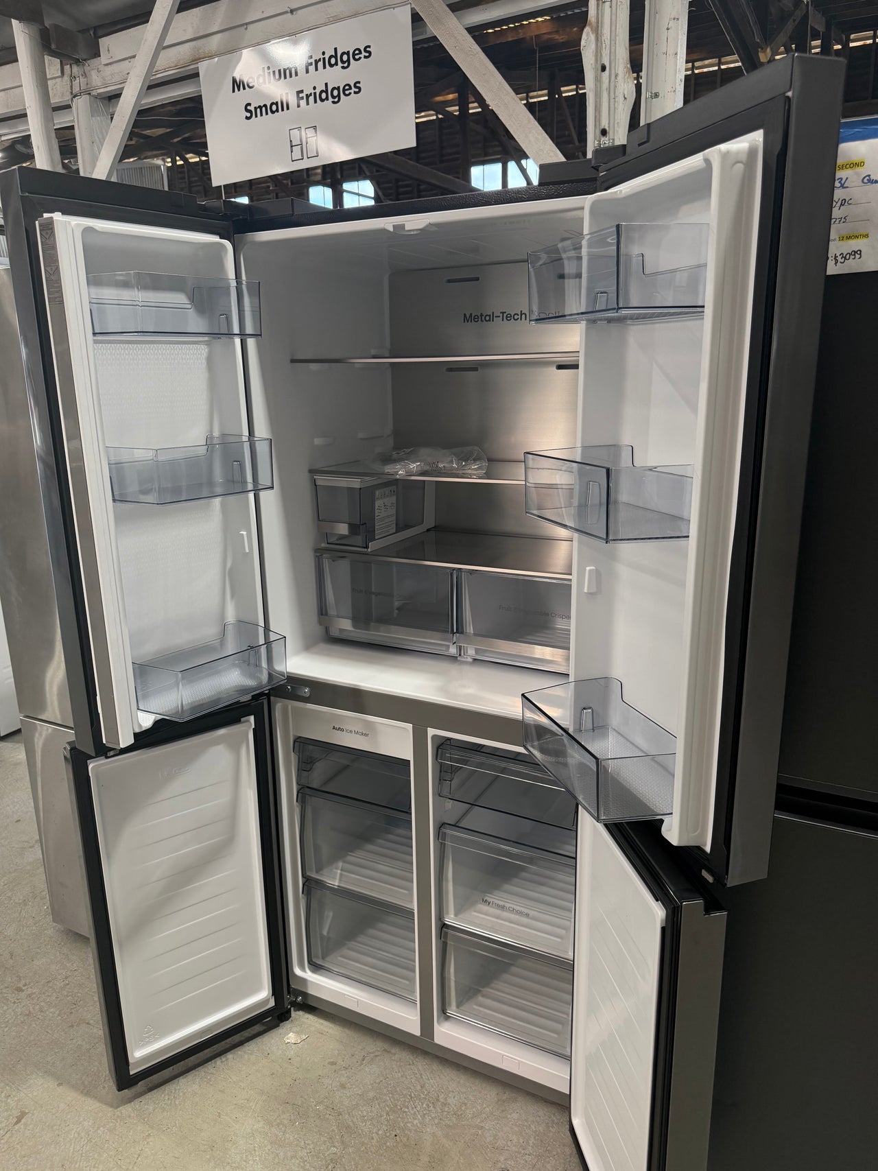 Factory second Hisense 483L French Door Refrigerator HRCD483TBW - Second Hand Appliances Geebung