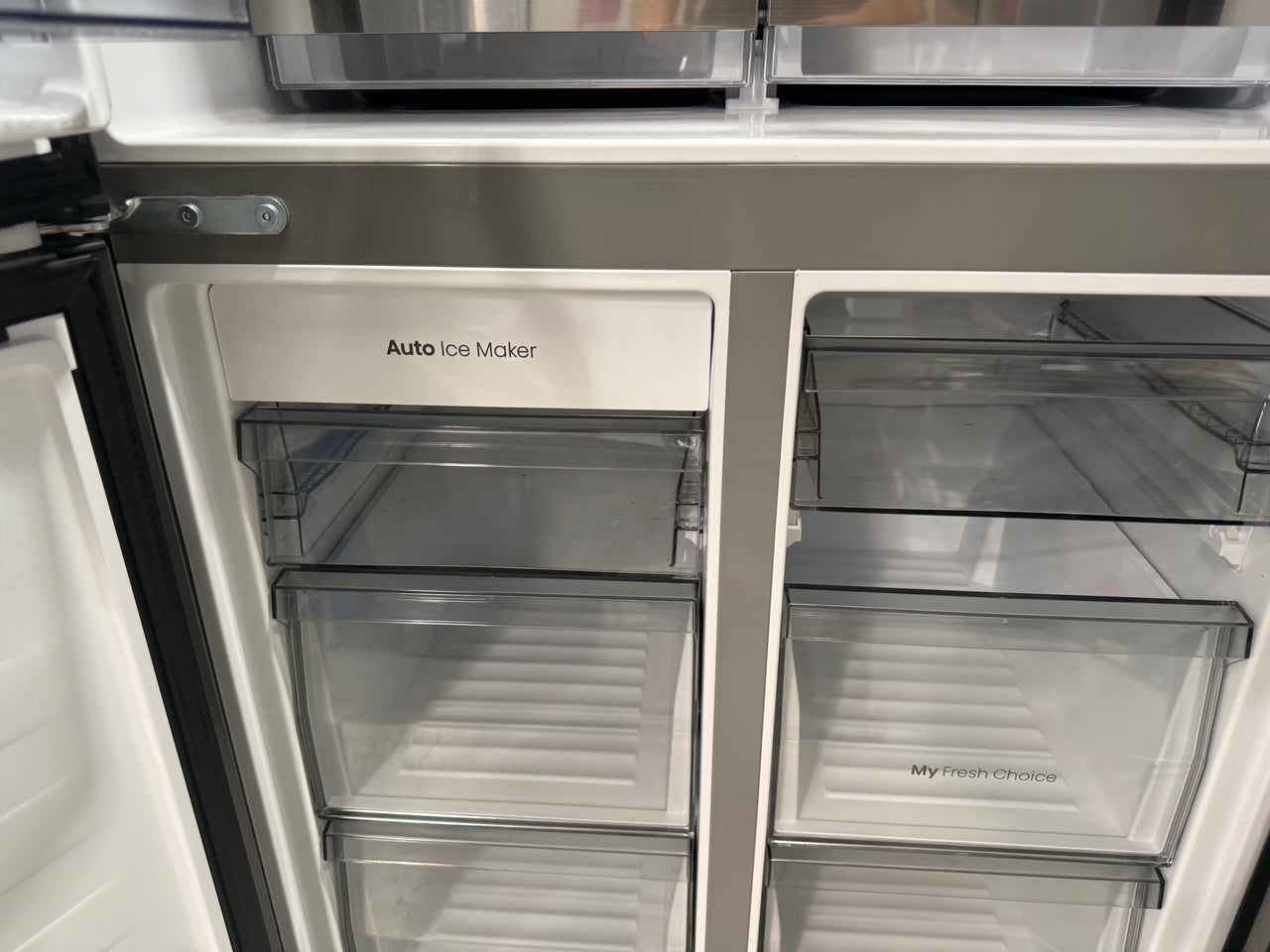 Factory second Hisense 483L French Door Refrigerator HRCD483TBW - Second Hand Appliances Geebung