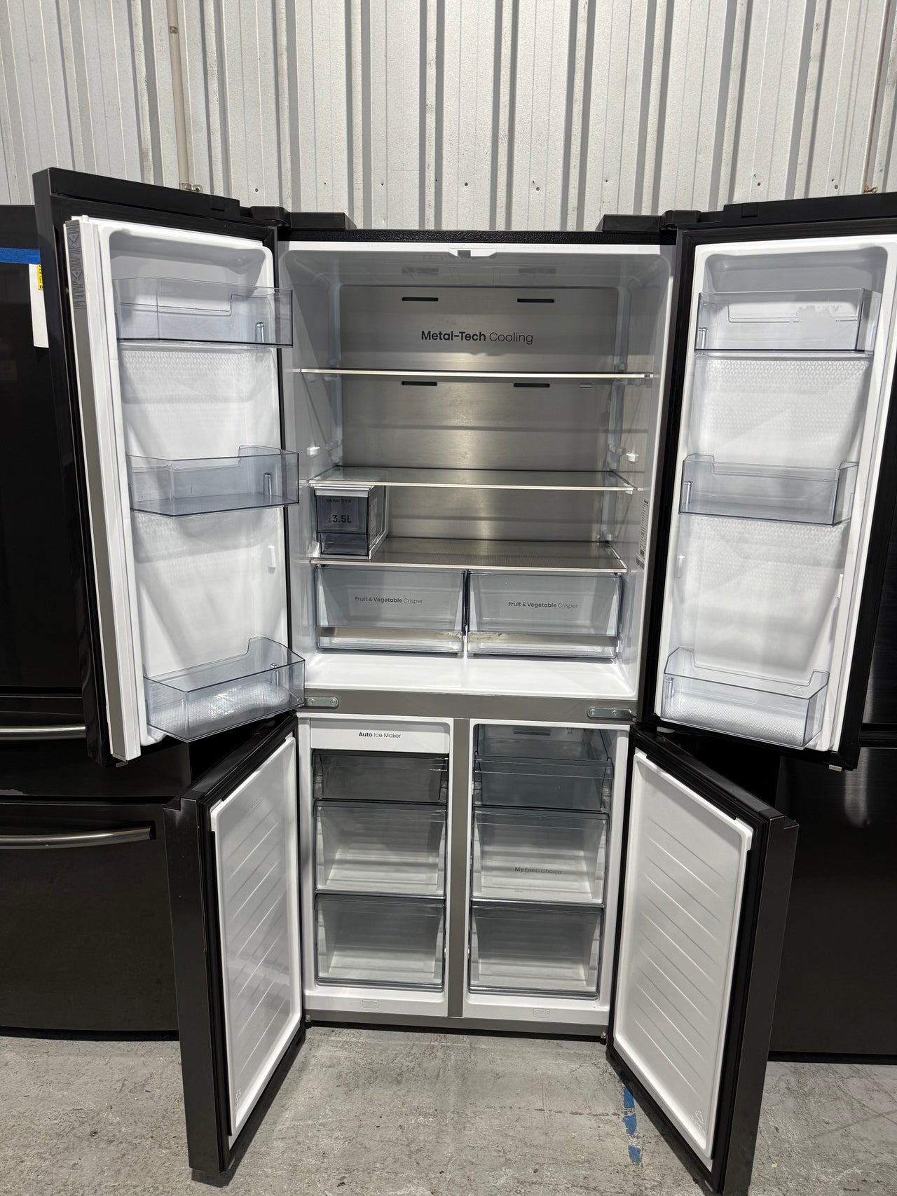 Factory second Hisense 483L French Door Refrigerator HRCD483TBW - Second Hand Appliances Geebung