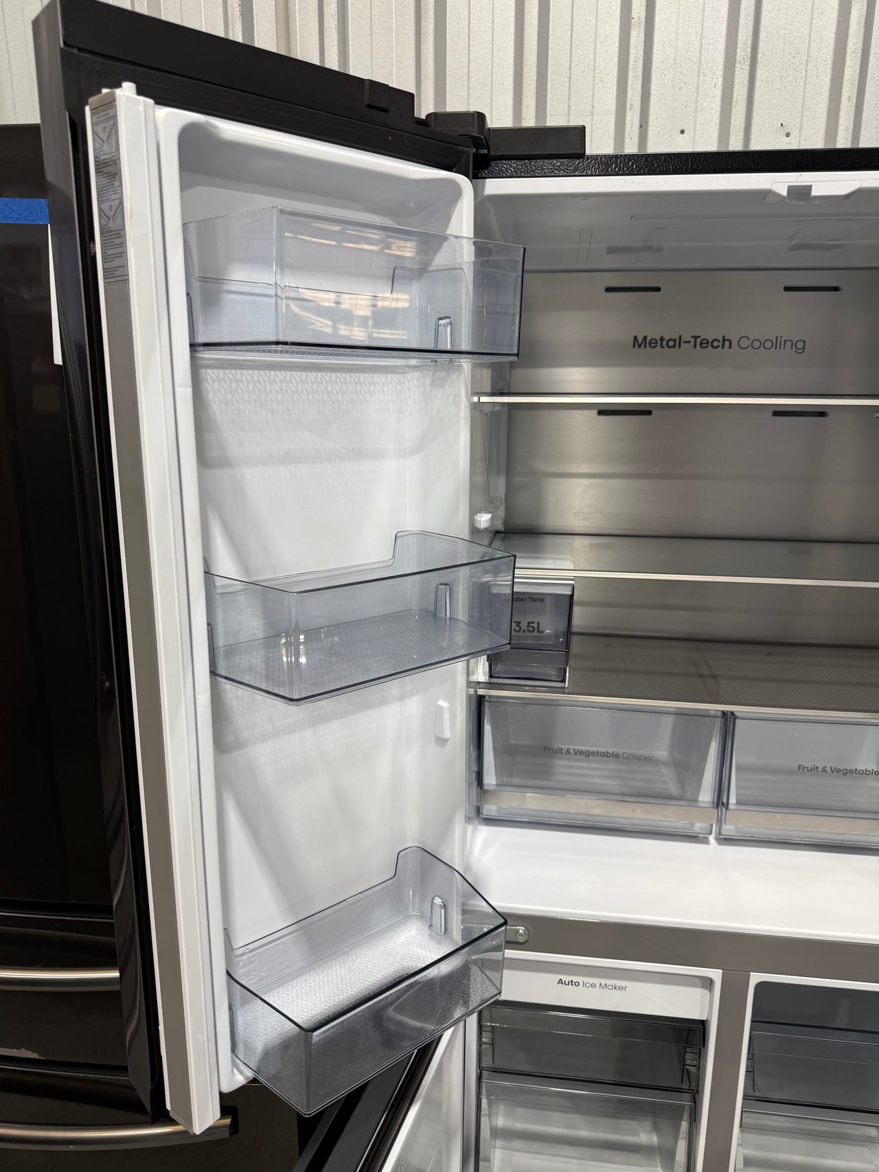 Factory second Hisense 483L French Door Refrigerator HRCD483TBW - Second Hand Appliances Geebung