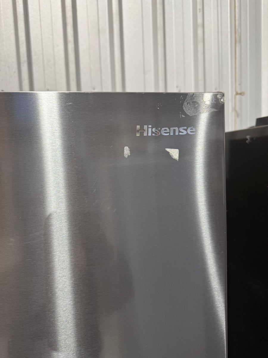 Factory second Hisense 483L French Door Refrigerator HRCD483TBW - Second Hand Appliances Geebung