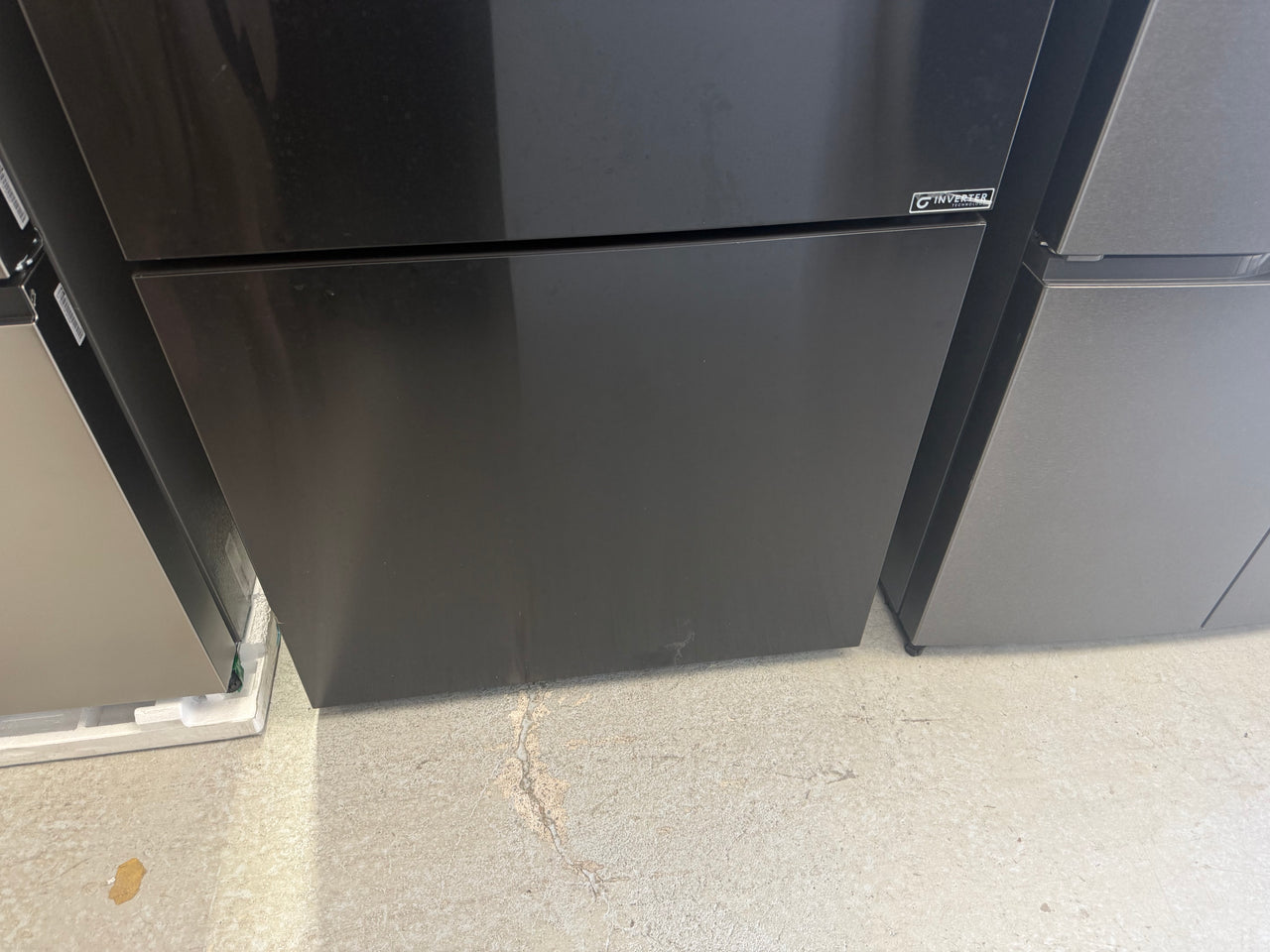 Buy Factory second Hisense 483L PureFlat Bottom Mount Refrigerator HRBM483B |  | [product_variant] | Second Hand Appliances Geebung Brisbane