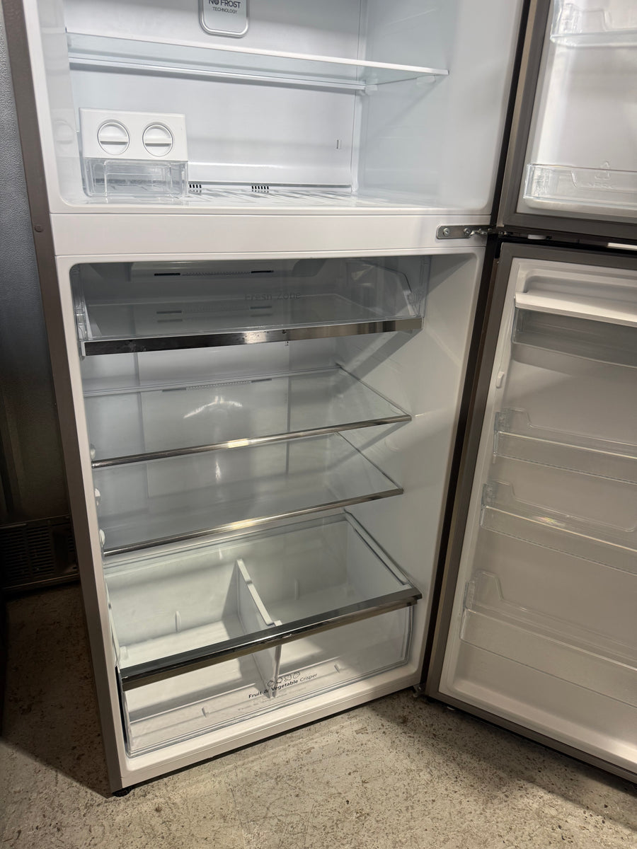 Factory second Hisense 496L Top Mount refrigerator HRTF496SW - Second Hand Appliances Geebung