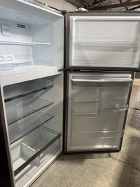 Thumbnail for Factory second Hisense 496L Top Mount refrigerator HRTF496SW - Second Hand Appliances Geebung
