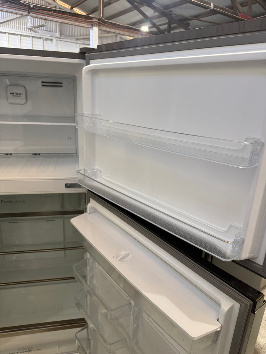 Factory second Hisense 496L Top Mount refrigerator HRTF496SW - Second Hand Appliances Geebung