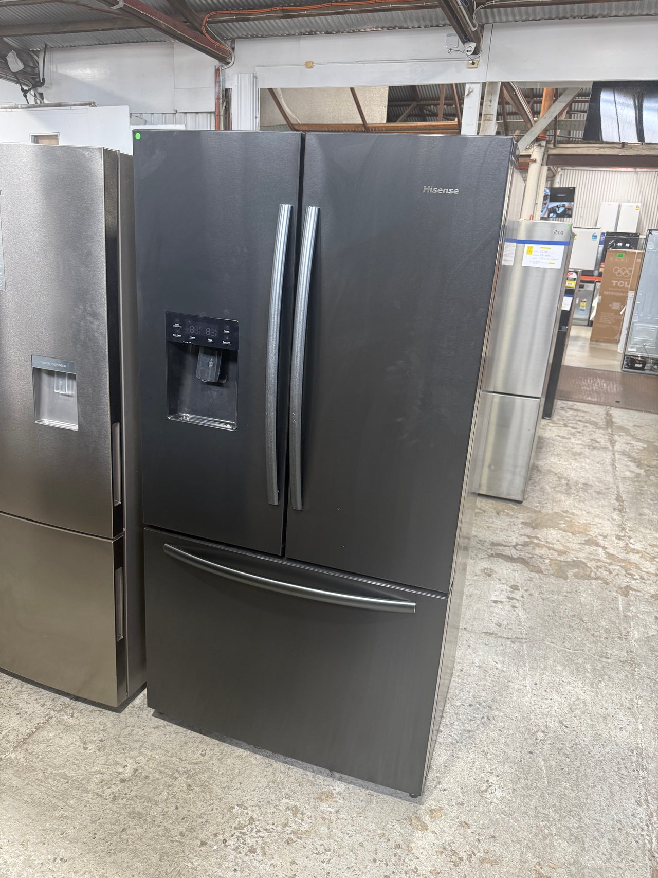 Factory second Hisense 577L French Door Fridge – Black Steel  Model: HRFD577B - Second Hand Appliances Geebung