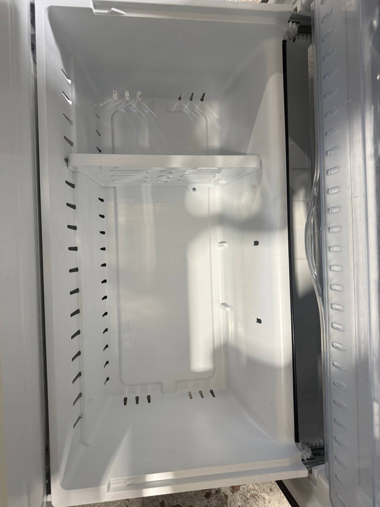 Factory second Hisense 577L French Door Fridge – Black Steel  Model: HRFD577B - Second Hand Appliances Geebung