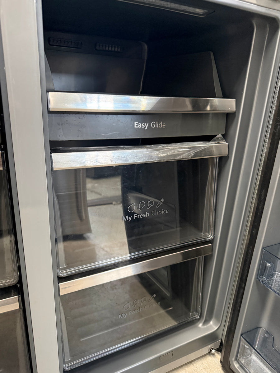 Factory second Hisense 585L PureFlat Eclipse Refrigerator Dark Stainless Steel HRCD586TBWB - Second Hand Appliances Geebung