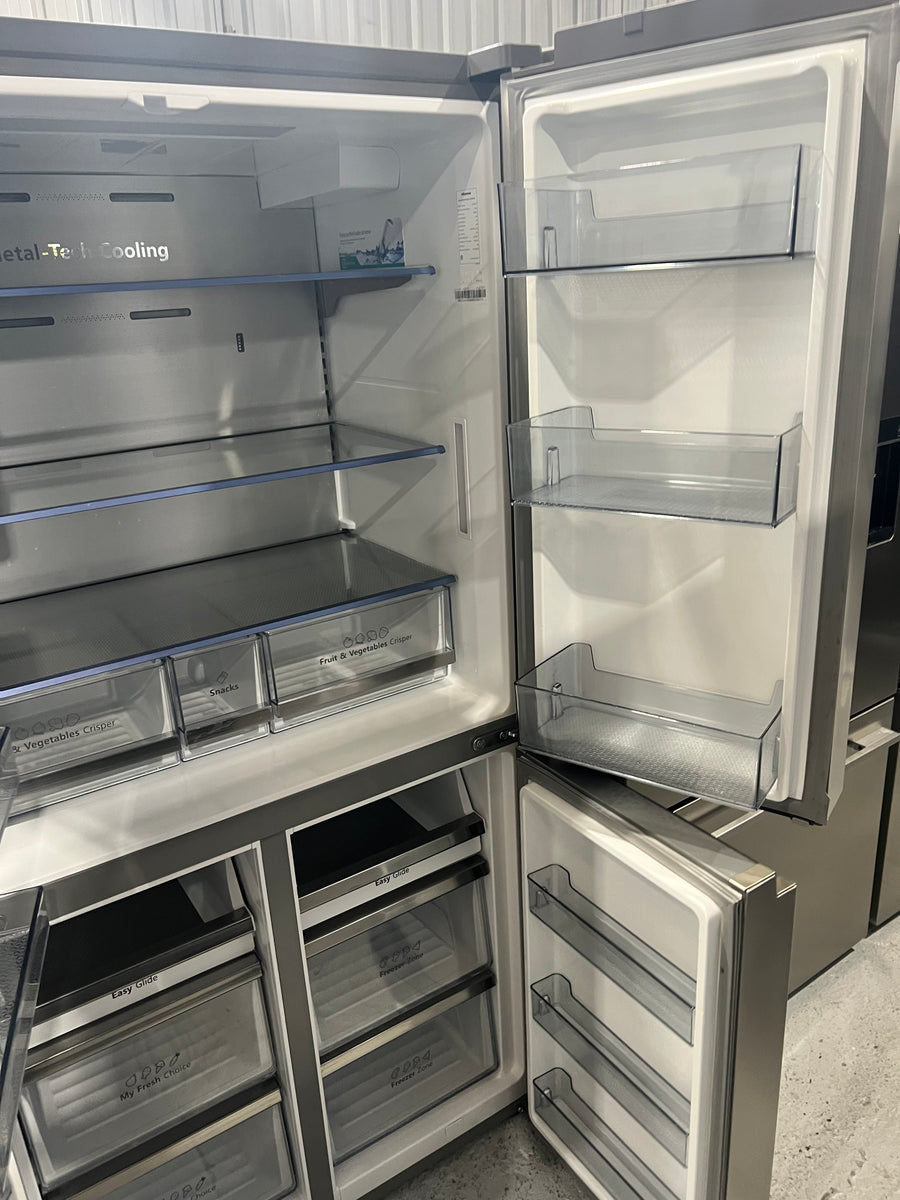 Factory second Hisense 585L PureFlat French Door Fridge HRCD650SW - Second Hand Appliances Geebung