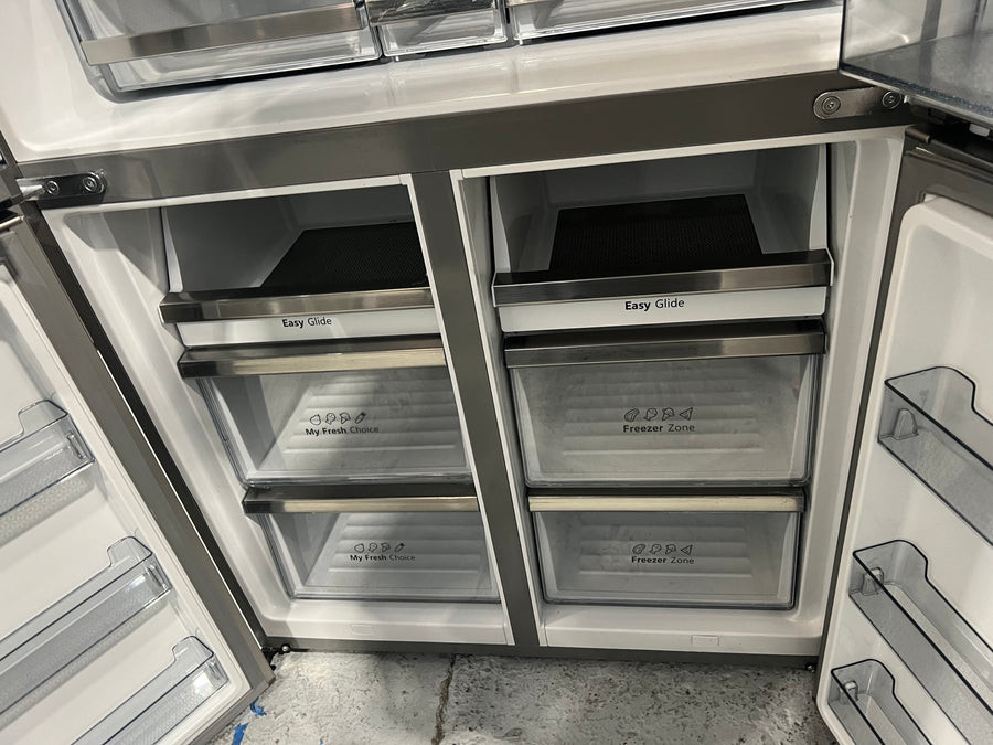 Factory second Hisense 585L PureFlat French Door Fridge HRCD650SW - Second Hand Appliances Geebung