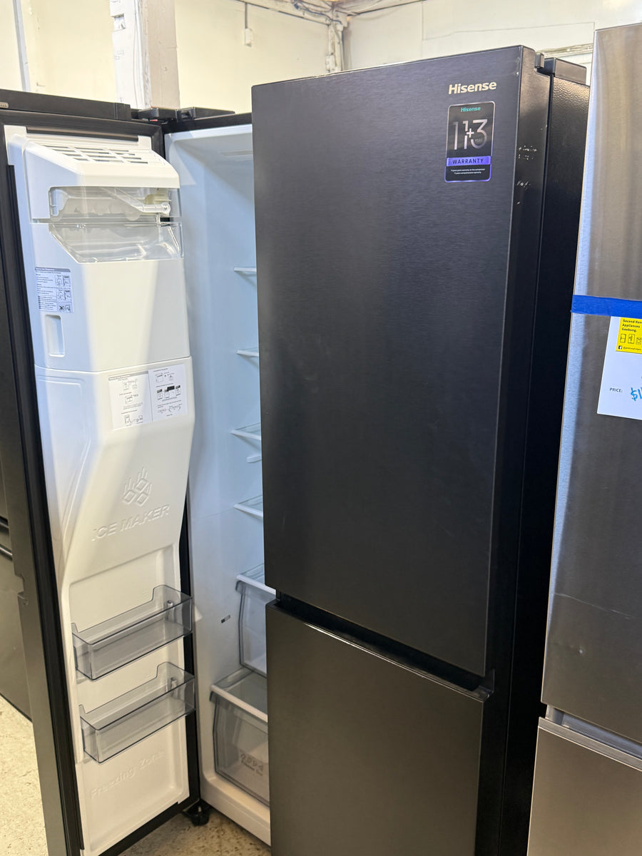 Factory second Hisense 633L Side by Side Refrigerator – Black Steel Model: HRSBS633BW - Second Hand Appliances Geebung