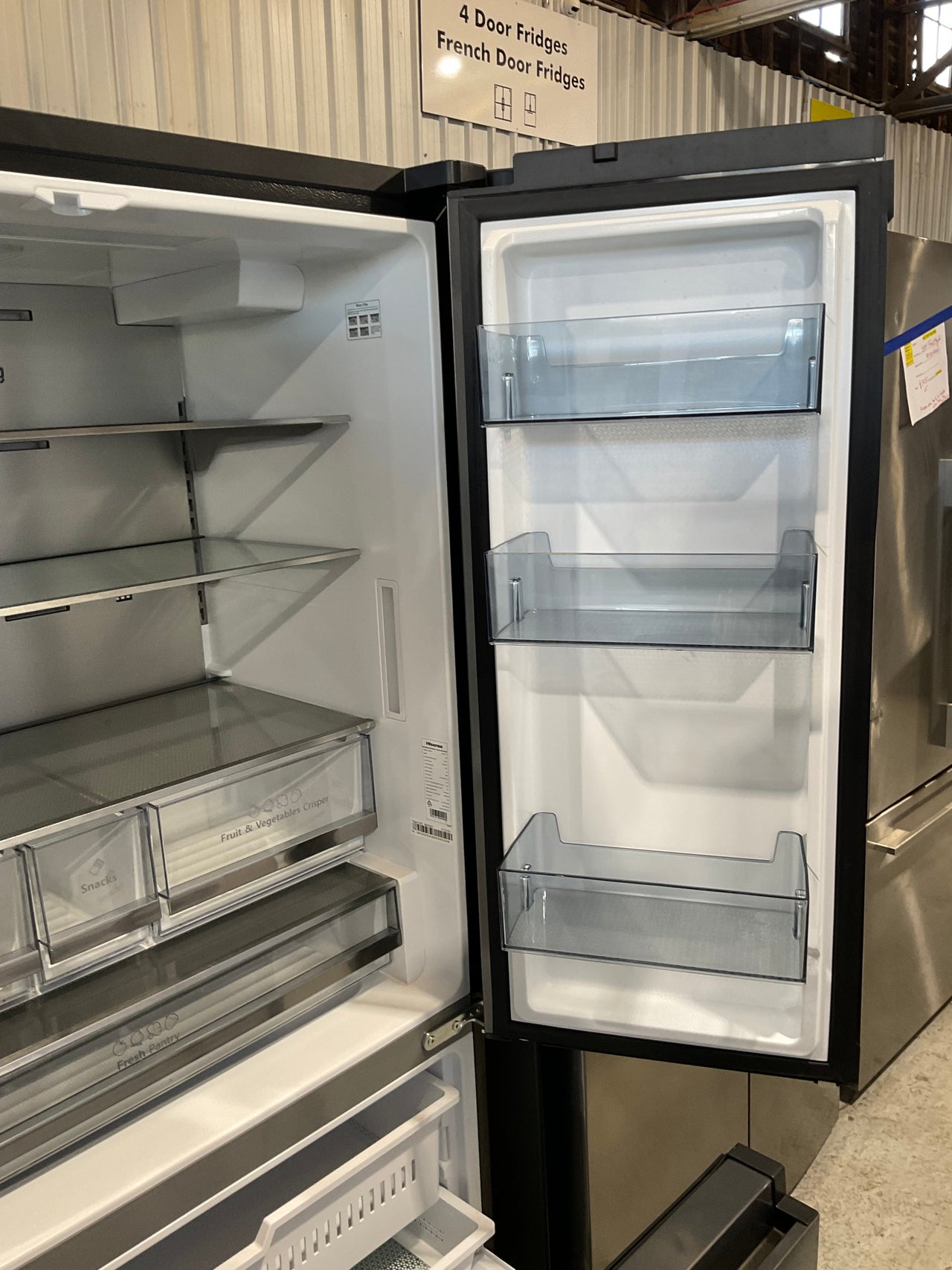 Factory second Hisense 634 L PureFlat™ French Door Refrigerator – HRFD634BW (Dark Stainless Steel) - Second Hand Appliances Geebung