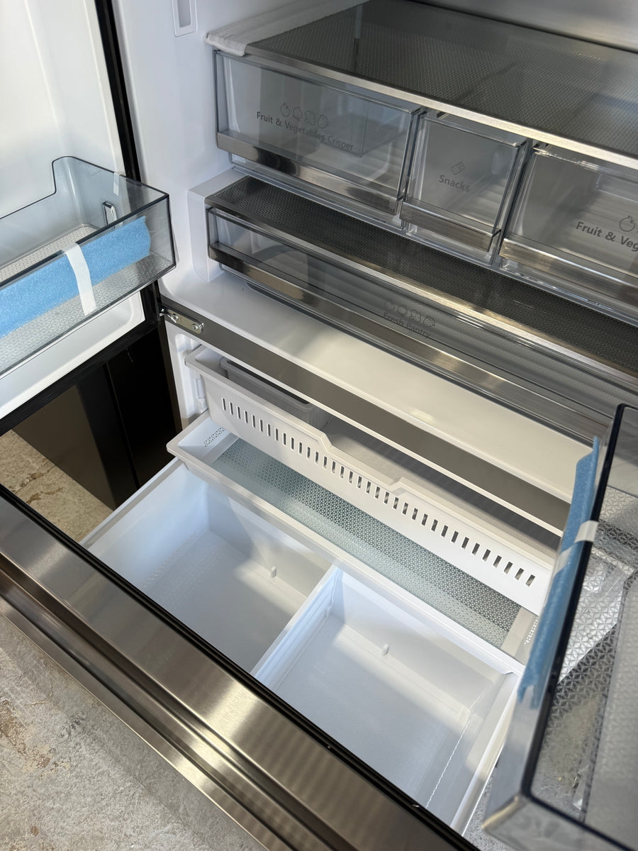 Factory second Hisense 634L French Door Refrigerator  Model: HRFD634BW - Second Hand Appliances Geebung