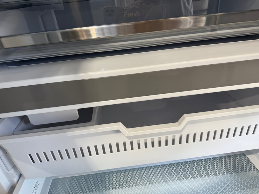 Factory second Hisense 634L French Door Refrigerator  Model: HRFD634BW - Second Hand Appliances Geebung