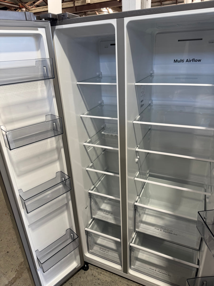 Factory second Hisense 649L Side By Side Refrigerator HRSBS649SW - Second Hand Appliances Geebung