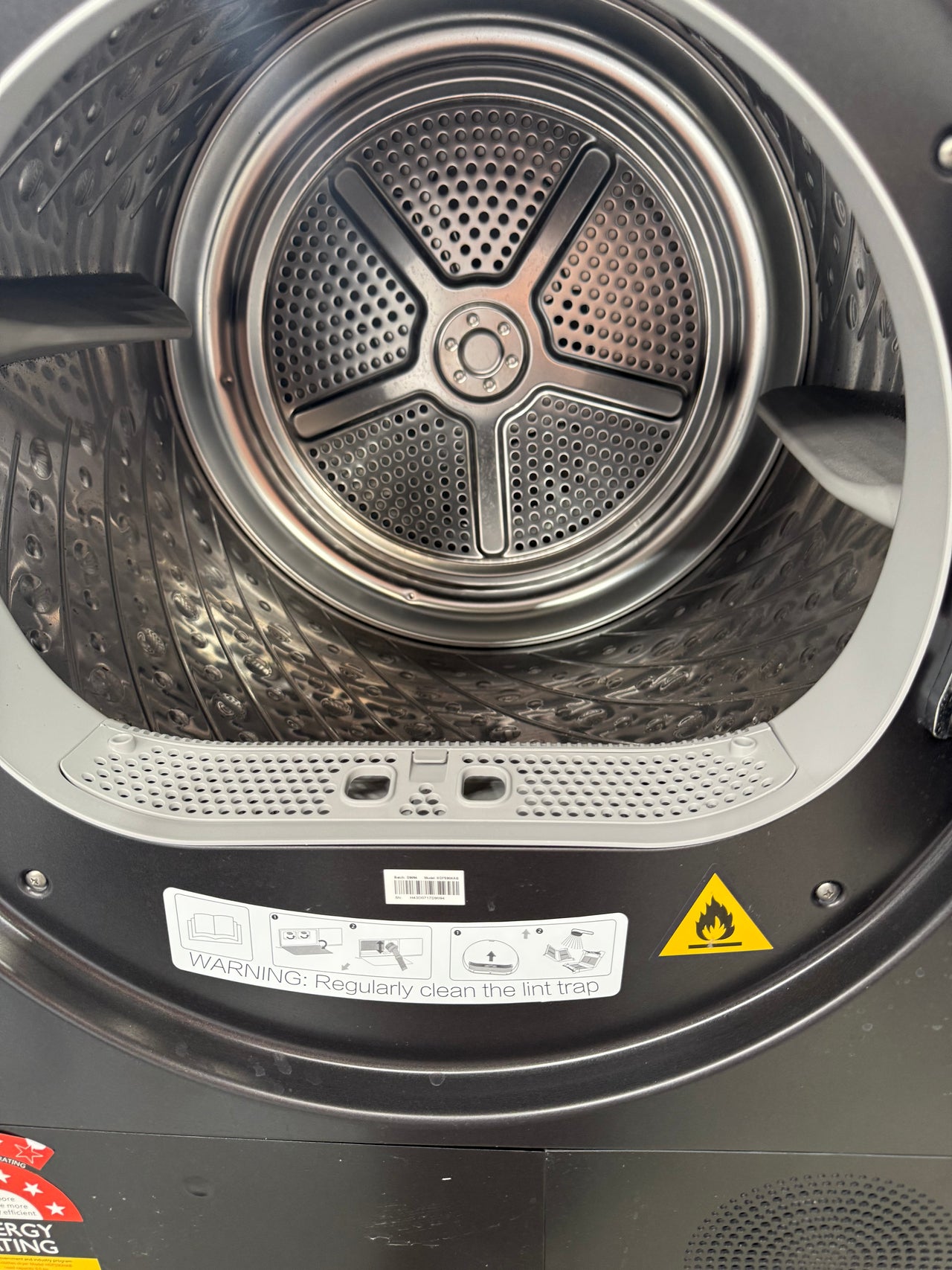 Factory second Hisense 9kg Heat Pump Dryer - Black HDFS90HAB - Second Hand Appliances Geebung