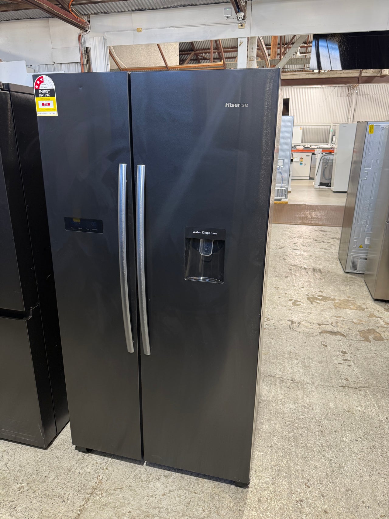 Factory second Hisense HR6SBSFF624BW 624L side-by-side refrigerator - Second Hand Appliances Geebung