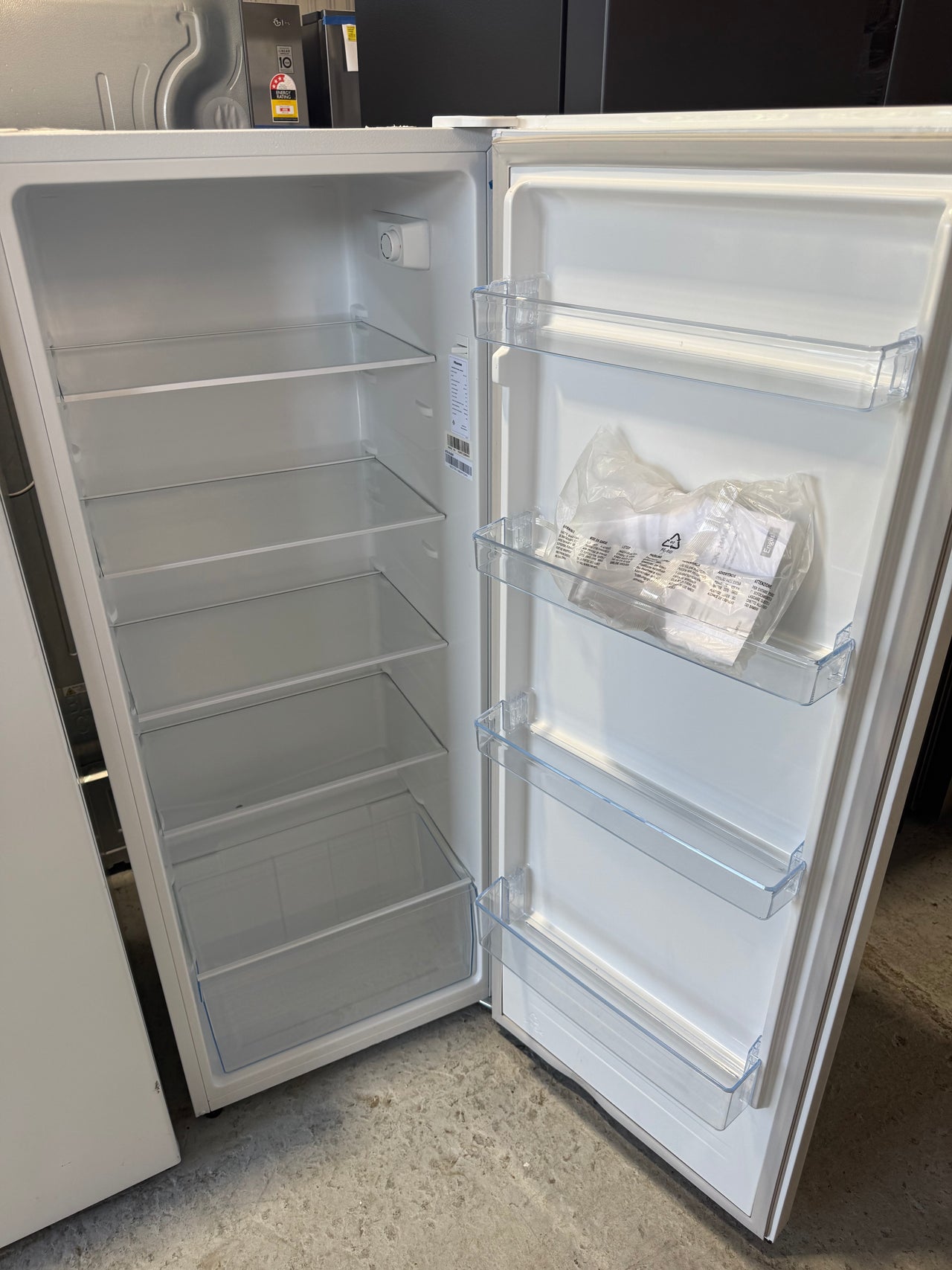 Factory second Hisense HRAF242 is a 242-litre upright refrigerator - Second Hand Appliances Geebung