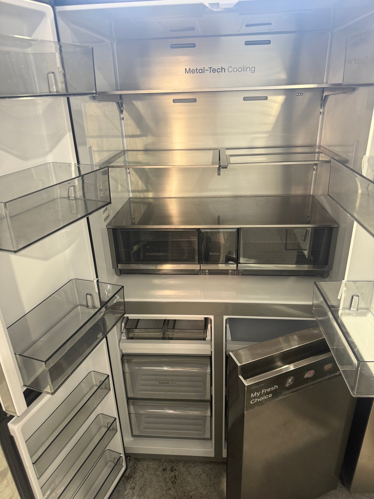 Factory second Hisense HRCD640TBW 640L French Door Refrigerator - Second Hand Appliances Geebung