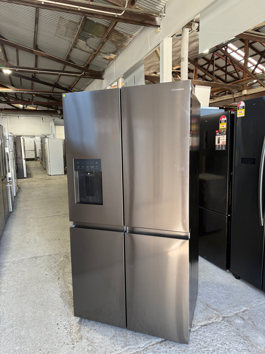 Factory second Hisense HRCD640TBW 640L French Door Refrigerator with non-plumbed ice maker & water dispenser - Second Hand Appliances Geebung