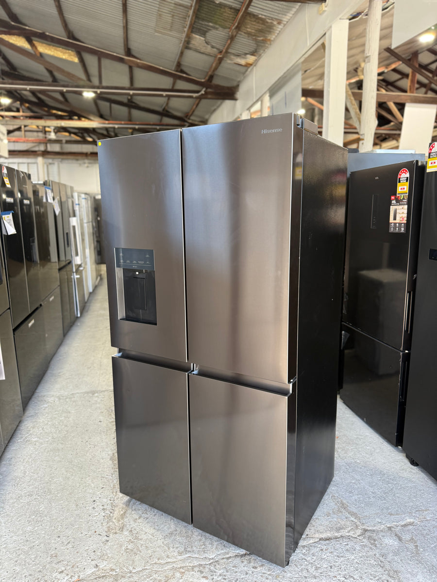 Factory second Hisense HRCD640TBW 640L French Door Refrigerator with non-plumbed ice maker & water dispenser - Second Hand Appliances Geebung