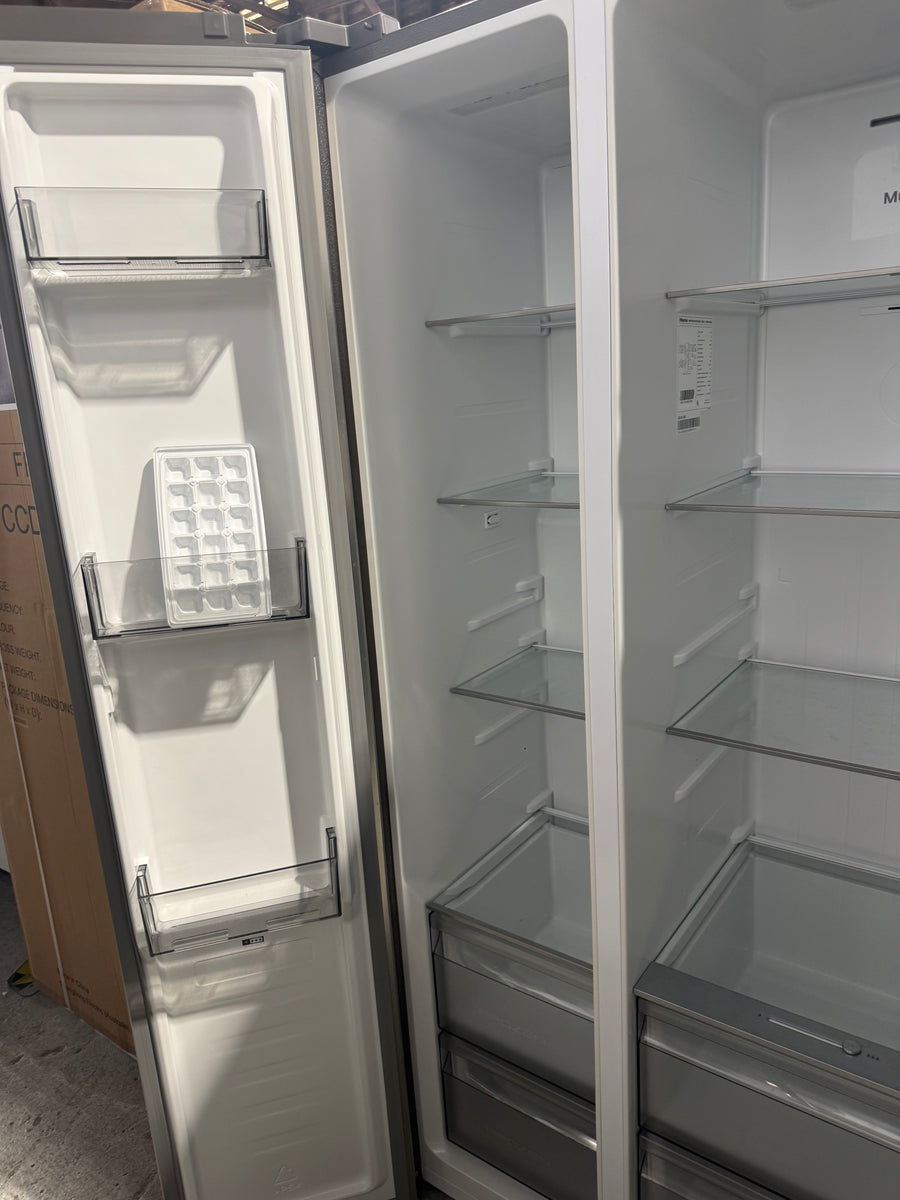 Factory second Hisense HRSBS540SW 541 L PureFlat Side-by-Side Refrigerator - Second Hand Appliances Geebung