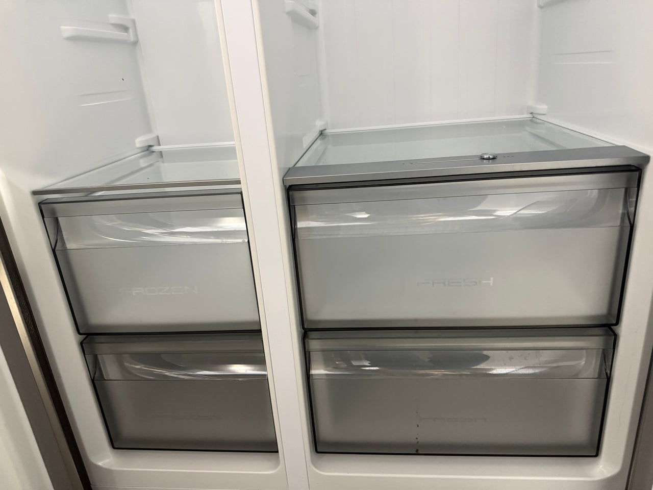 Factory second Hisense HRSBS540SW 541 L PureFlat Side-by-Side Refrigerator - Second Hand Appliances Geebung