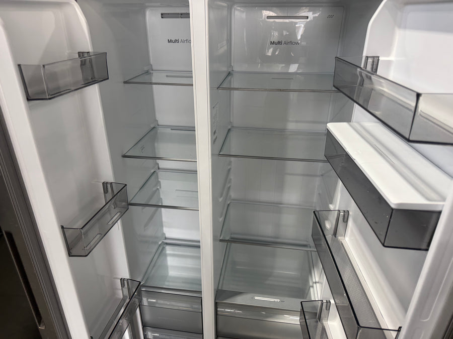 Factory second Hisense HRSBS540SW 541 L PureFlat Side-by-Side Refrigerator – Silver / Stainless Steel - Second Hand Appliances Geebung