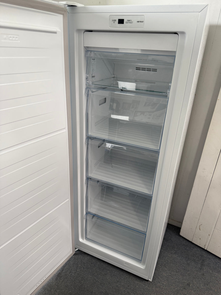 Factory second Hisense HRVF155 155-liter upright freezer - Second Hand Appliances Geebung