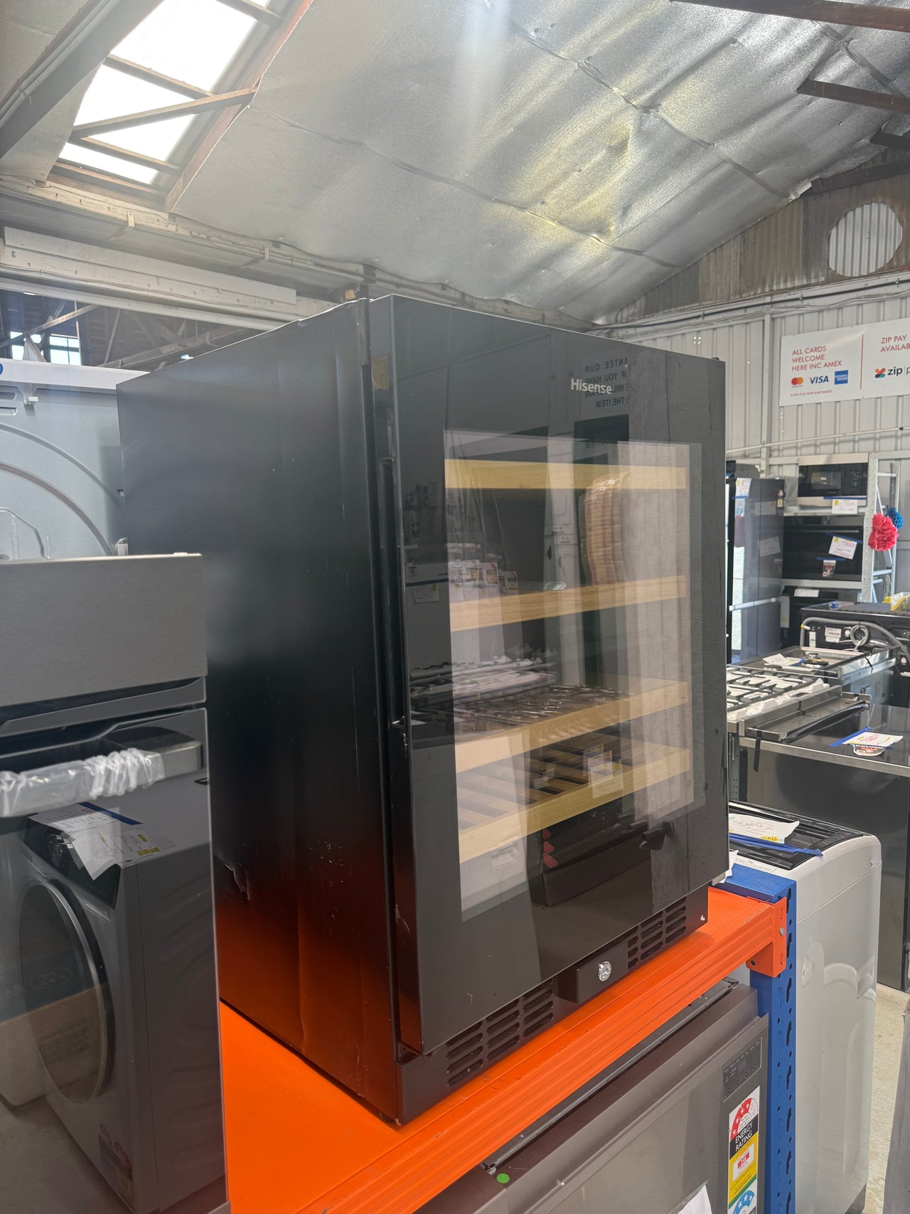 Factory second Hisense HRWC46B 46-Bottle Dual Zone Wine Cabinet - Second Hand Appliances Geebung