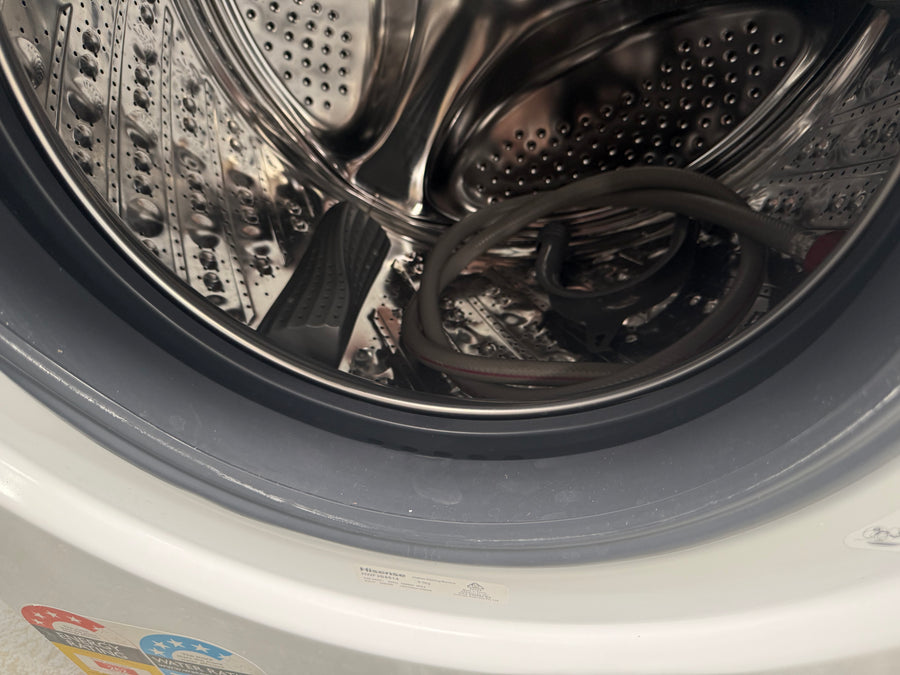 Factory second Hisense HWF3S8514 8.5kg front load washing machine - Second Hand Appliances Geebung
