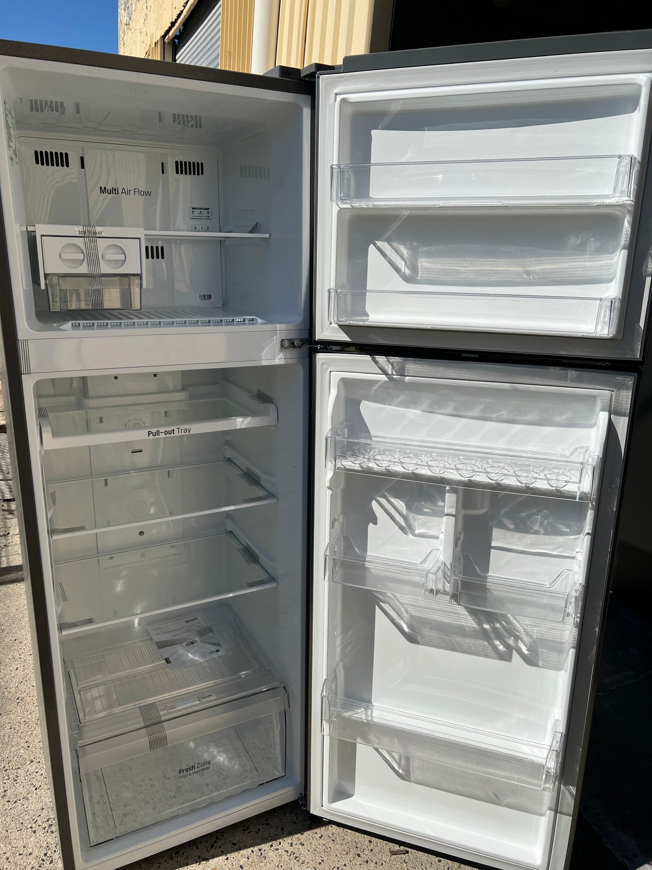 Factory second LG 312L Top Mount Frost Free Fridge with Door Cooling+ GT-332SDC - Second Hand Appliances Geebung