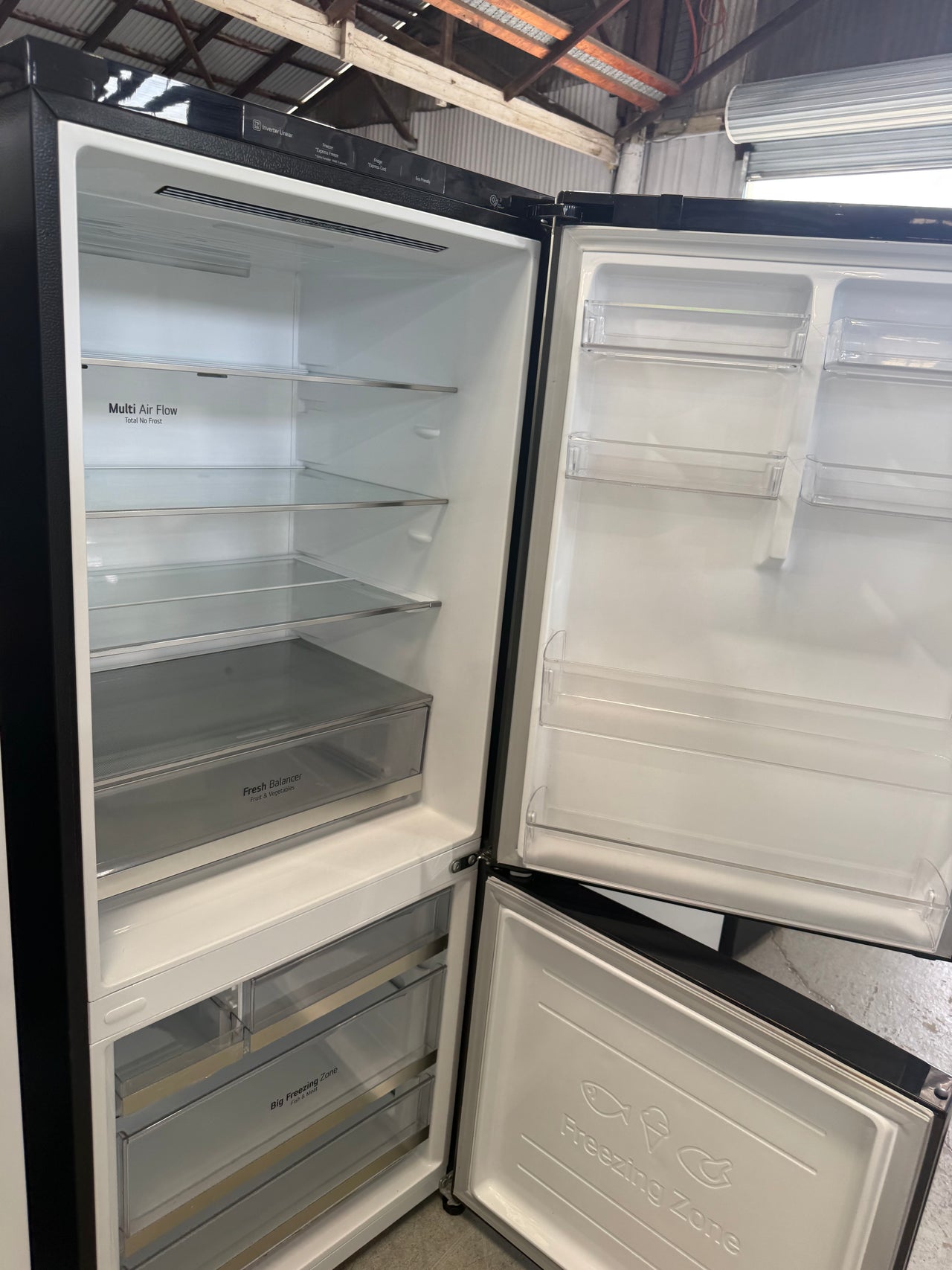 Factory second LG 420L Bottom Mount Refrigerator GB-455MBL - Second Hand Appliances Geebung