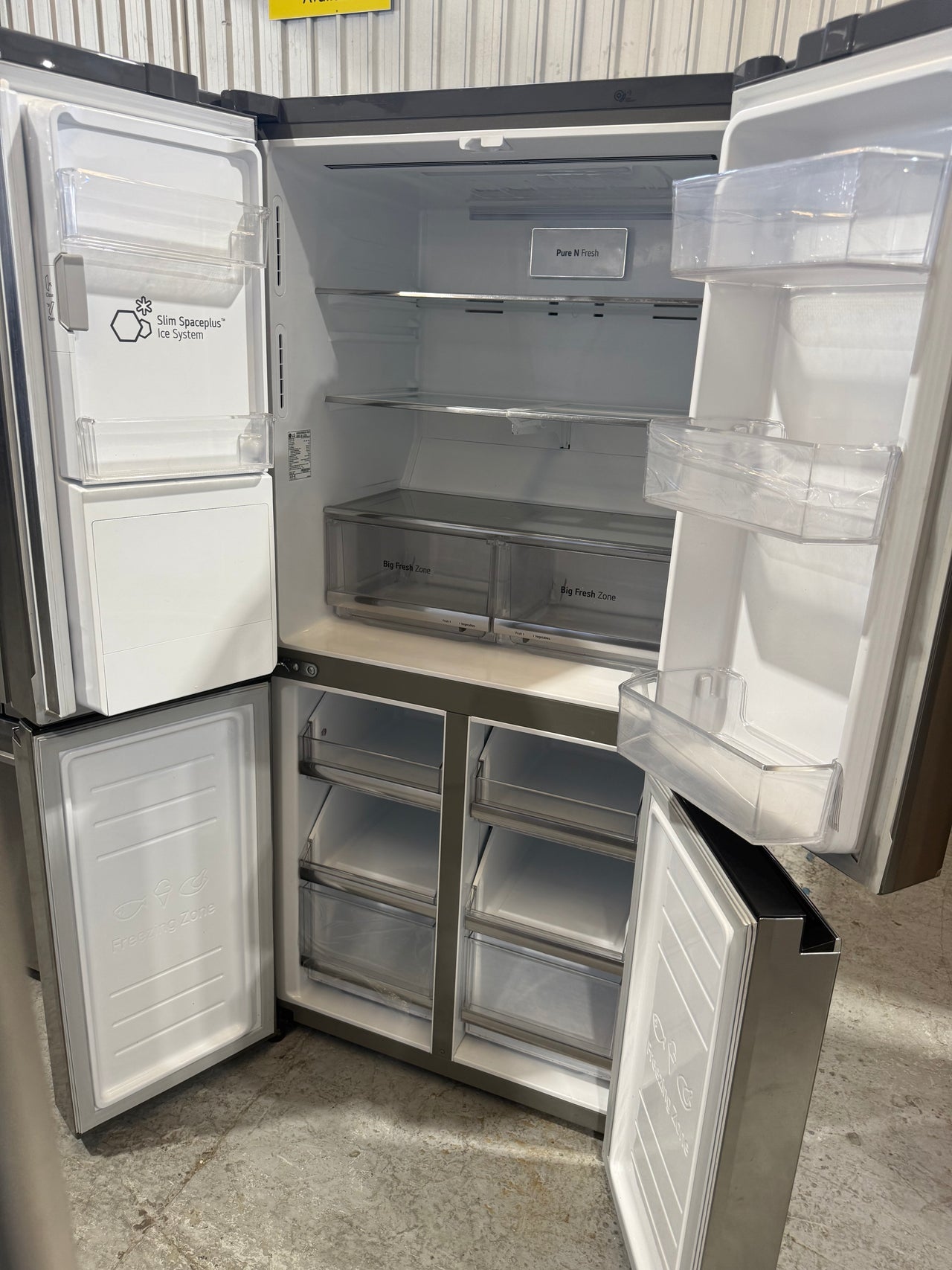 Factory second LG 506L French Door Refrigerator Model: GF-L570MBL - Second Hand Appliances Geebung