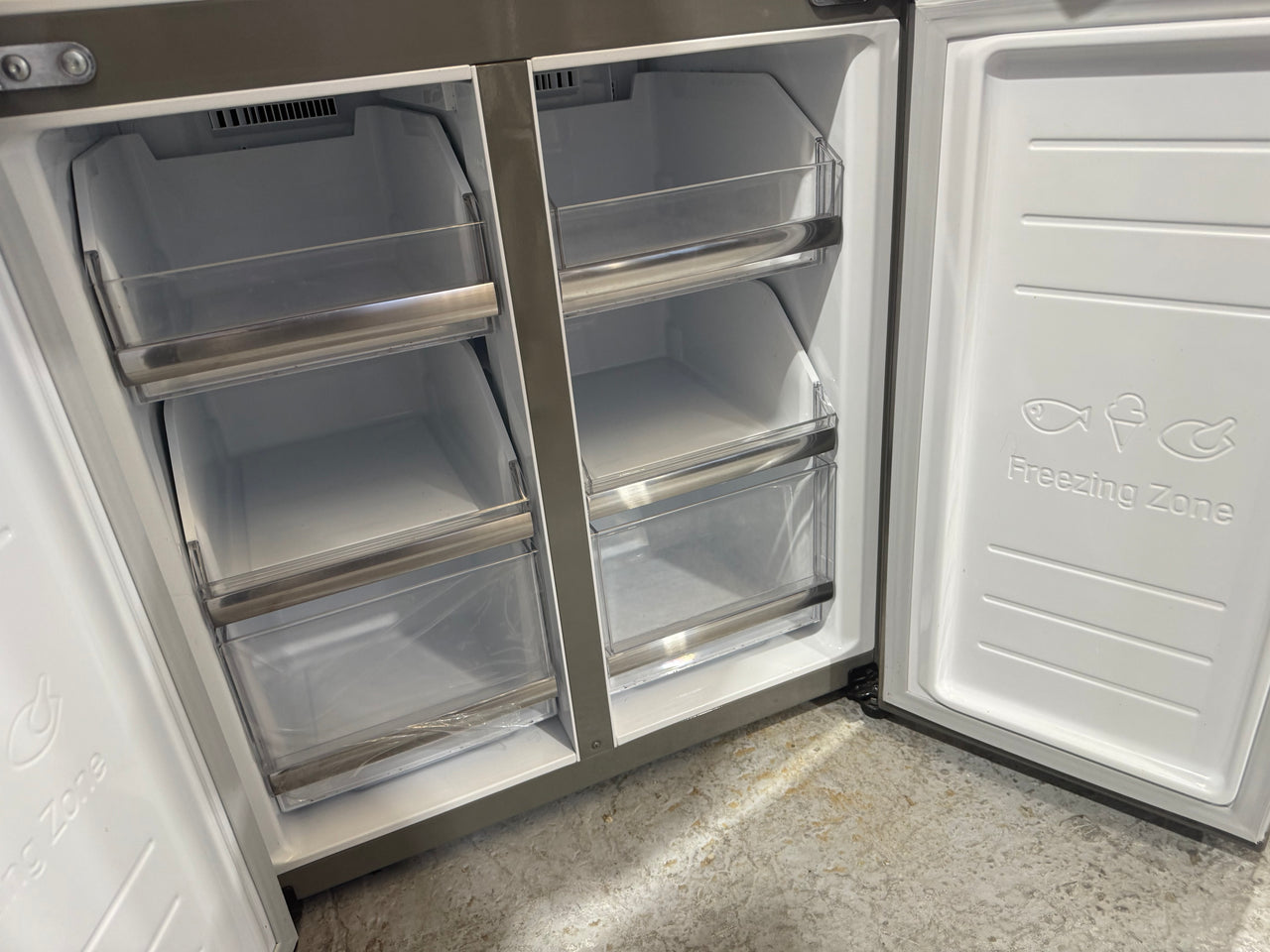 Factory second LG 506L French Door Refrigerator Model: GF-L570MBL - Second Hand Appliances Geebung