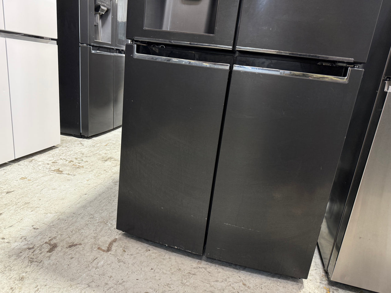 Factory second LG 506L Slim French Door Fridge GF-L570MBL - Second Hand Appliances Geebung