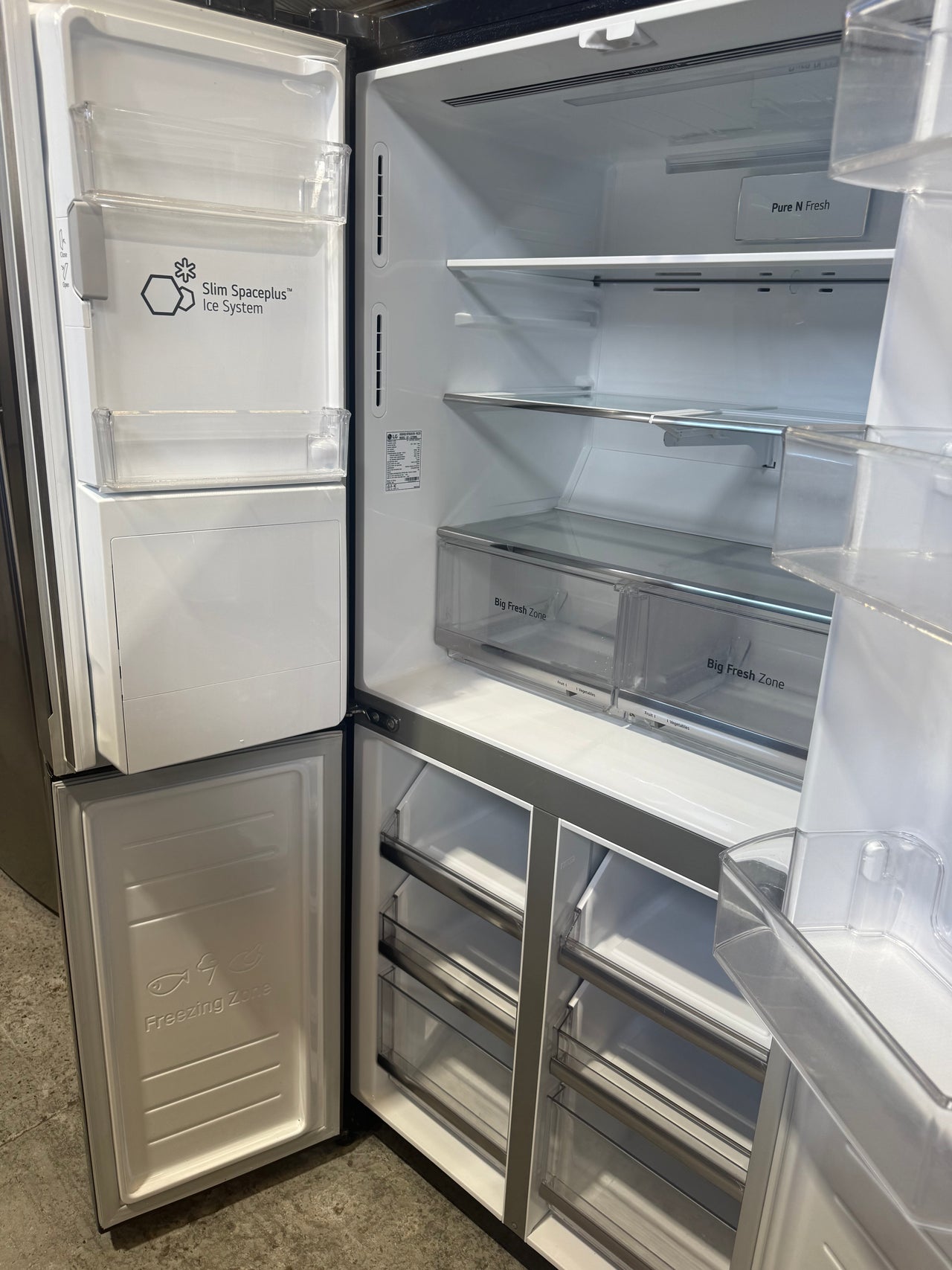 Factory second LG 506L Slim French Door Fridge GF-L570MBL - Second Hand Appliances Geebung