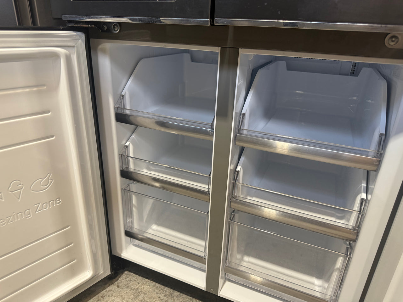 Factory second LG 506L Slim French Door Fridge GF-L570MBL - Second Hand Appliances Geebung