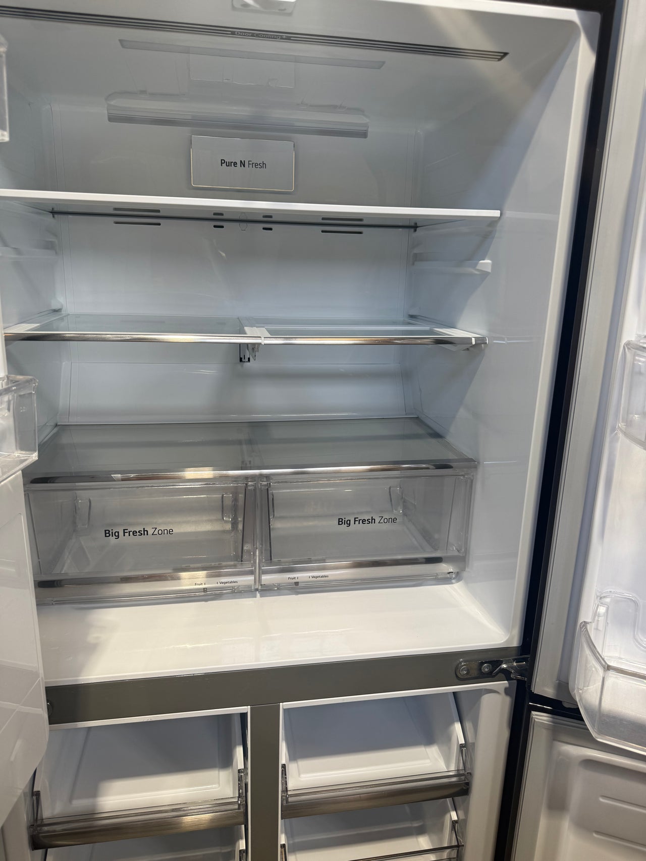 Factory second LG 506L Slim French Door Fridge GF-L570MBL - Second Hand Appliances Geebung