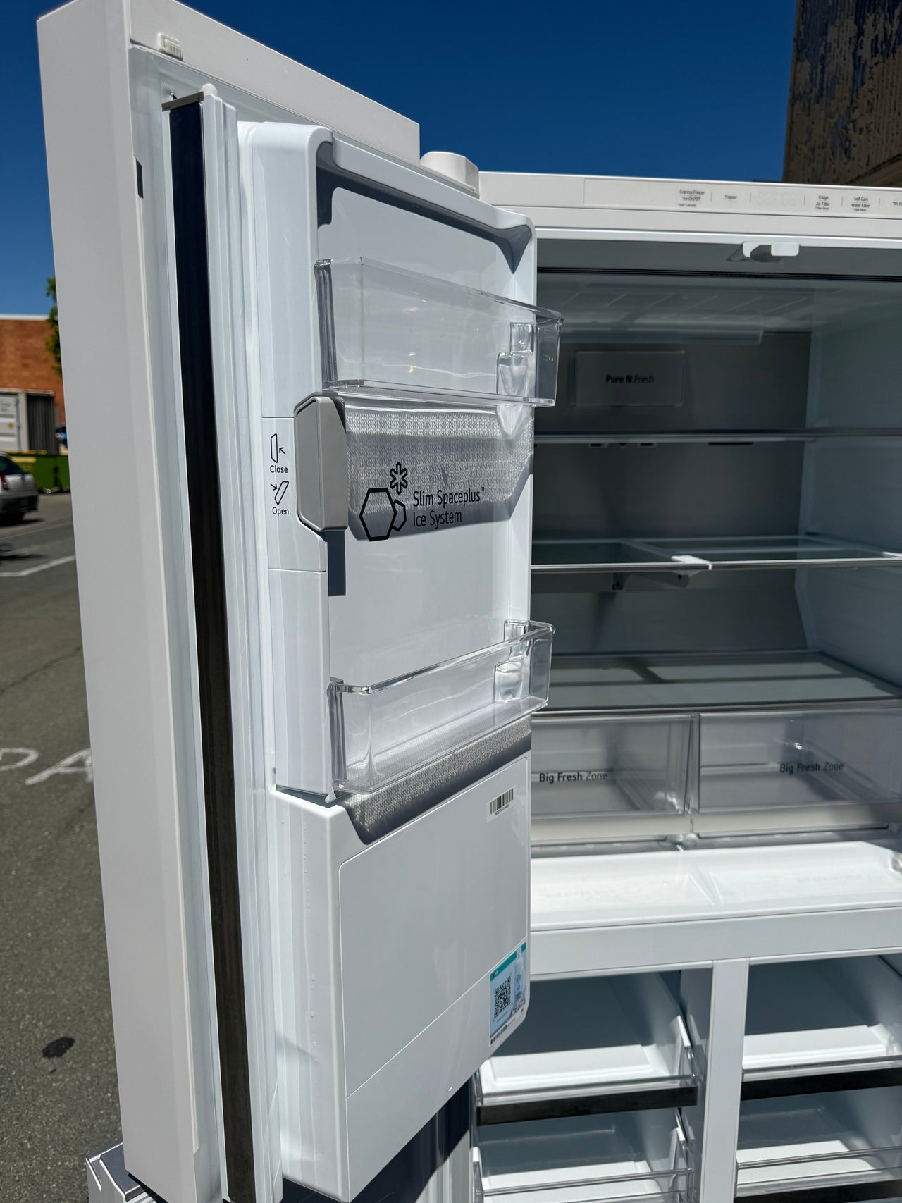 Factory second LG 506L Slim French Door Fridge – Matte White  Model: GF-L500MWH - Second Hand Appliances Geebung